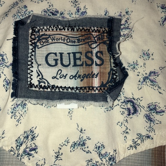 Guess - Picture 8 of 12